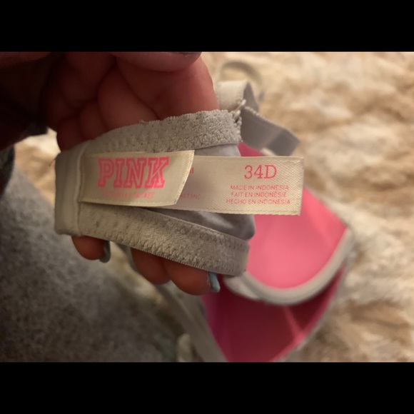 PINK Victoria’s Secret Bra - Picture 3 of 3